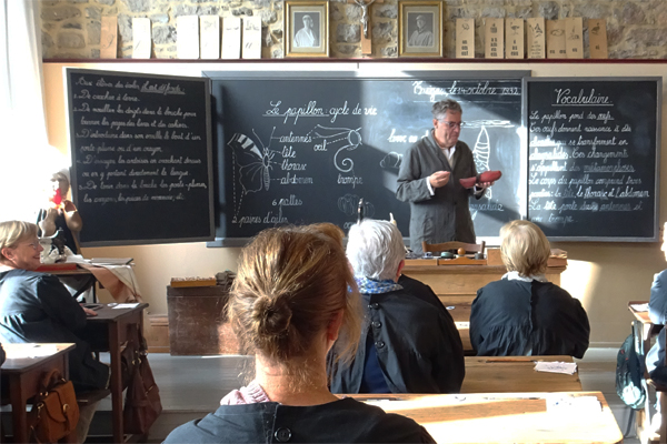 visite individuelà l'ecole d'autrefois